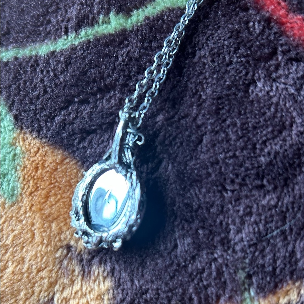 Iridescent Stone Pendent Necklace - Picture 4 of 5